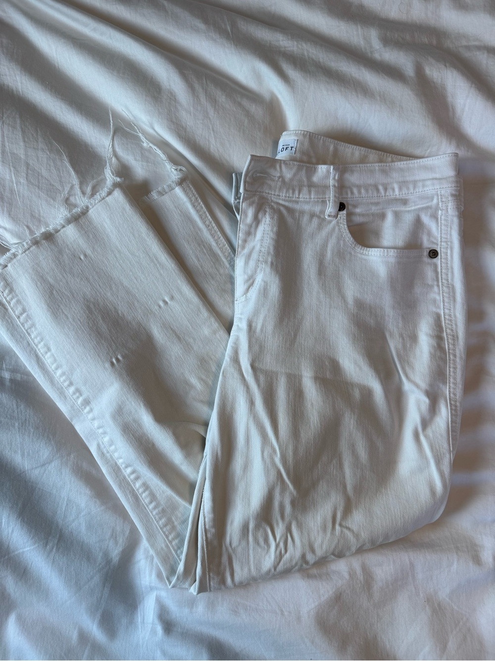 LOFT White Skinny Jeans - Classic Five-Pocket Style
